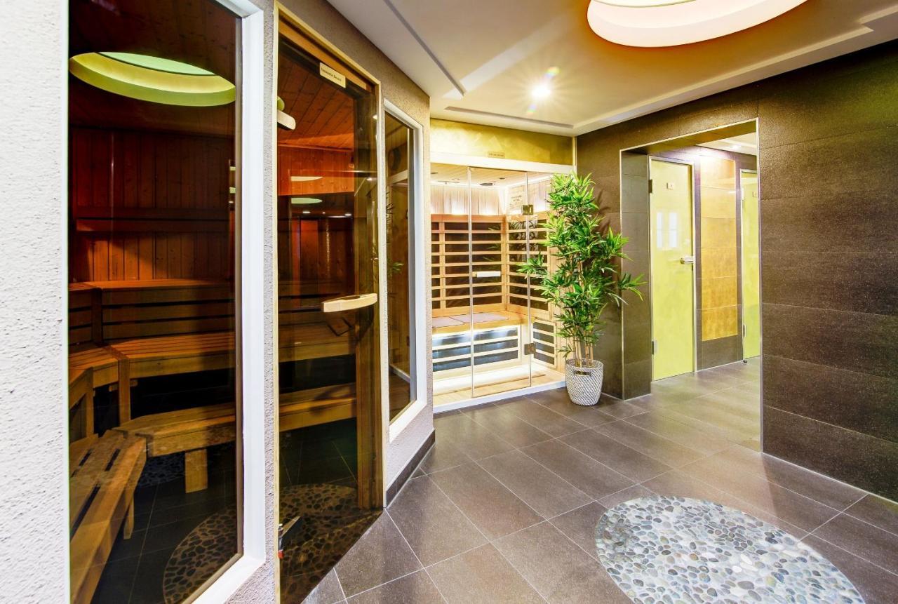 Hotel Residenz Waldkrone Kuehlungsborn Exterior photo